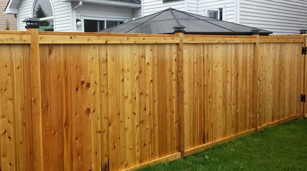 The Benefits Of Having A Wooden Fence For Your Backyard